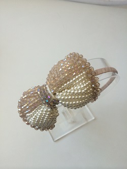 Pearl/Beige Bow 